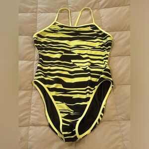 Nike Woman’s HydraStrong reversible cut-out one-piece competition swimsuit
